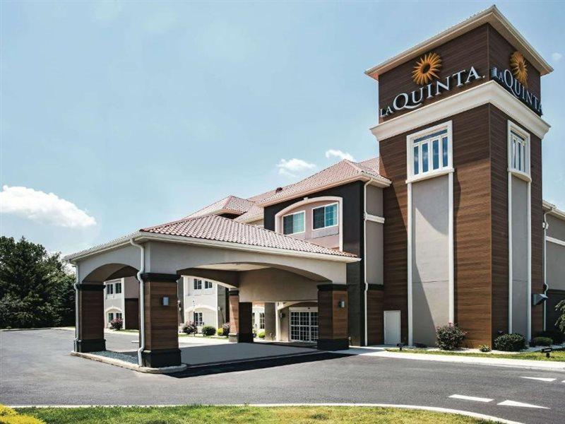 Готель La Quinta By Wyndham Чамберсберґ Екстер'єр фото